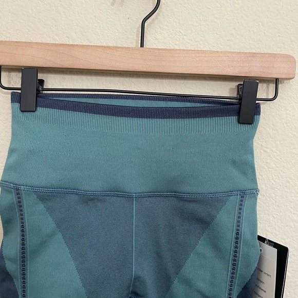 NEW Athleta Allyson Felix Legend Shine Seamless High-Rise Bike Short Green XS - Picture 7 of 11
